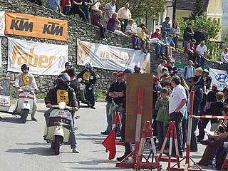 Klaus Koller mit Vespa 150 Sprint Veloce am Seiberer 2010