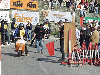 Heinz Quarda mit Vespa 150 Sprint Veloce am Seiberer 2010