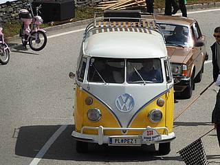 Helmuth Mai mit VW Bus T1 am Seiberer 2023